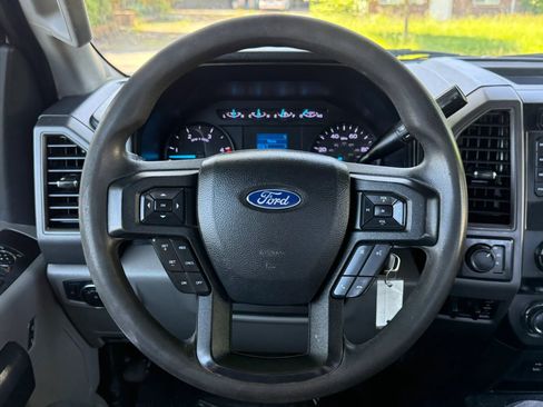 Used 2019 Ford F350 XL w/ Power Equipment Group AWD/4WD image 9