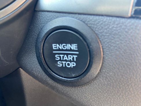 Used 2025 Ford Escape Active AWD/4WD image 28