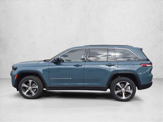New 2026 Jeep Grand Cherokee Limited w/ Trailer Tow Package AWD/4WD image 5