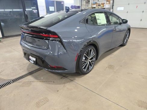 New 2026 Toyota Prius XLE image 6