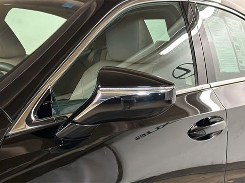 Certified 2023 Lexus ES 350 w/ Premium Package image 5