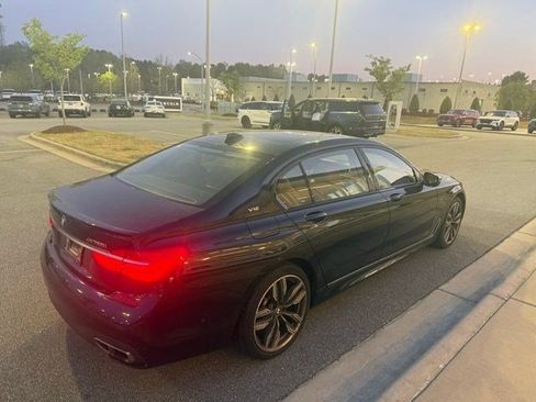 Used 2017 BMW M760i xDrive image 6