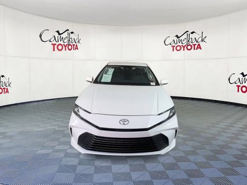 Used 2025 Toyota Camry LE FWD image 5