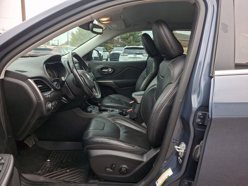 Used 2021 Jeep Cherokee Latitude Lux w/ Comfort/Convenience Group image 14