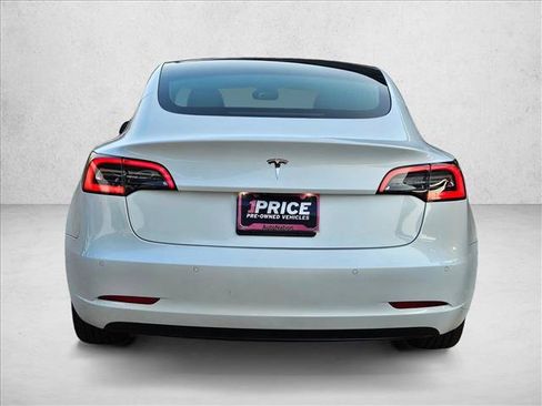 Used 2020 Tesla Model 3 Standard Range Plus RWD image 5