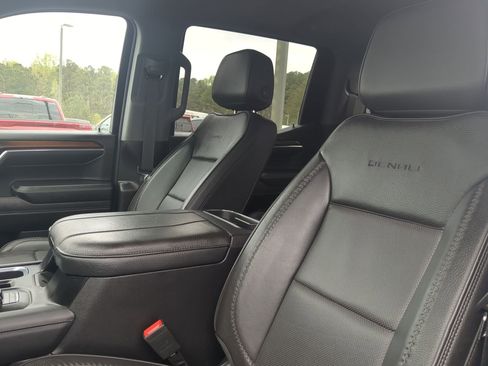 Used 2024 GMC Sierra 1500 Denali w/ Denali Reserve Package image 15