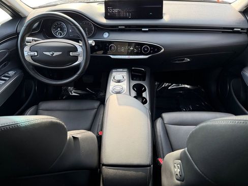 Used 2022 Genesis GV70 2.5T w/ Select Package image 10