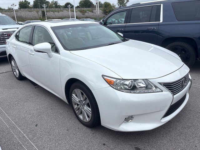 Used 2014 Lexus ES 350 w/ Premium Package FWD image 2