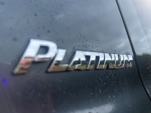 Used 2010 Toyota Sequoia Platinum image 11