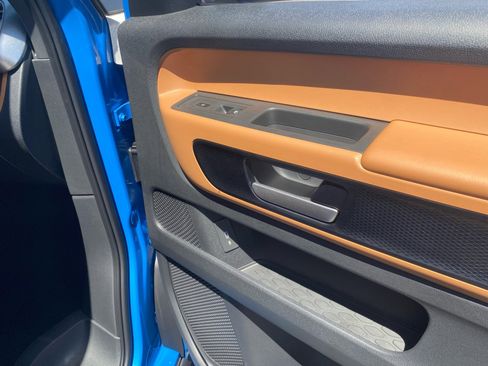 New 2025 Volkswagen ID. Buzz Pro S image 16