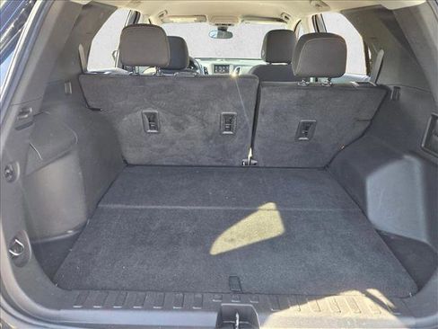 Used 2023 Chevrolet Equinox LT image 6