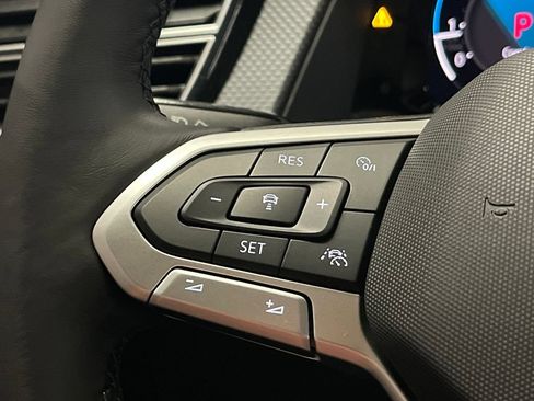 New 2026 Volkswagen Atlas Cross Sport SEL Premium R-Line AWD/4WD image 27