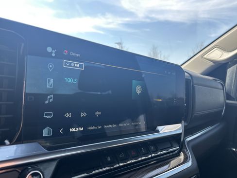 Used 2024 Chevrolet Silverado 3500 LT RWD image 13