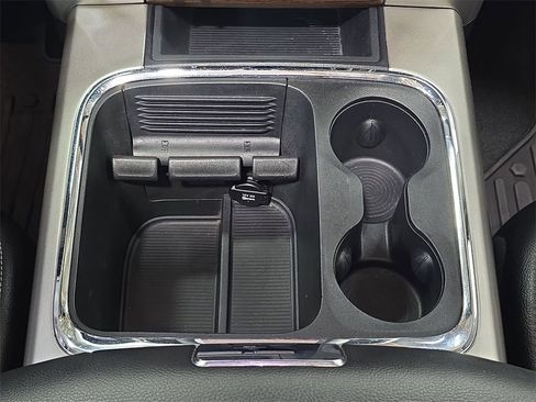 Used 2017 RAM 1500 Laramie w/ Convenience Group image 20