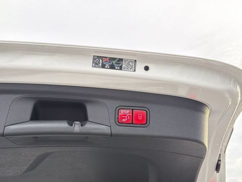 Certified 2024 Mercedes-Benz GLE 350 4MATIC image 17