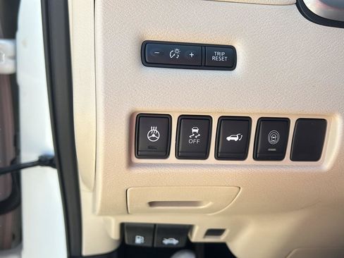 Used 2021 Nissan Murano Platinum w/ Cargo Package AWD/4WD image 12