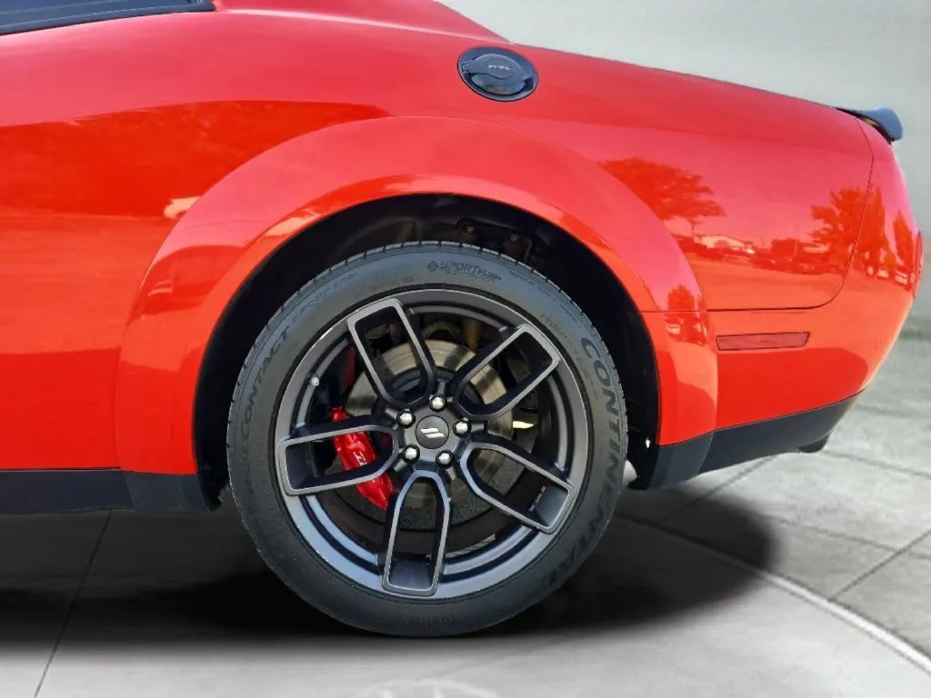 Used 2021 Dodge Challenger R/T Scat Pack RWD image 10