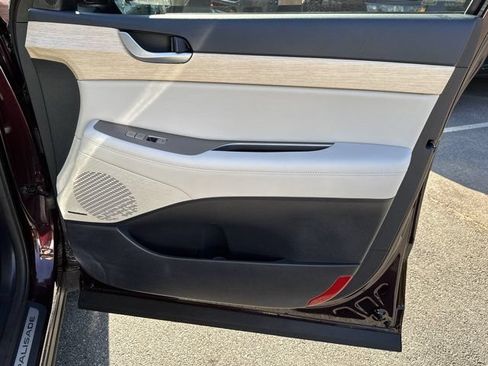 Used 2025 Hyundai Palisade Limited FWD image 16