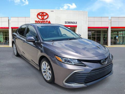 Used 2023 Toyota Camry LE FWD image 2