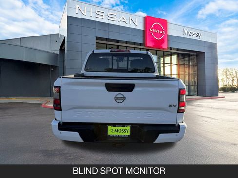 Used 2022 Nissan Frontier SV image 7
