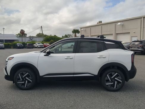 New 2026 Nissan Kicks SV w/ Charging Package FWD image 7