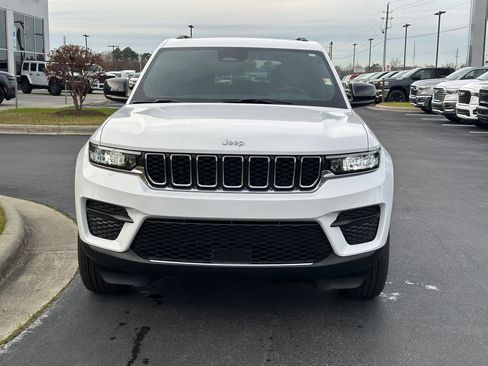 New 2025 Jeep Grand Cherokee Laredo X w/ Luxury Tech Group I image 2