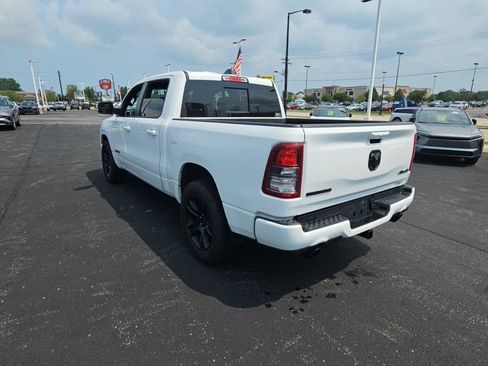 Used 2020 RAM 1500 4x4 Crew Cab image 5