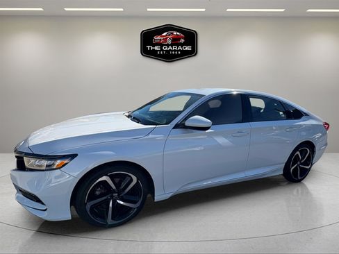 Used 2020 Honda Accord Sport image 3