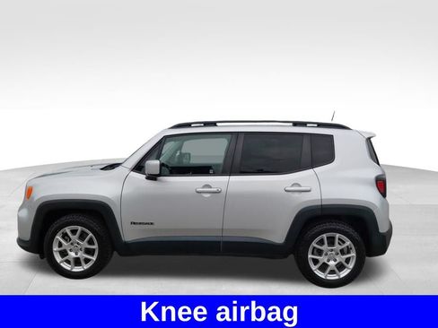 Used 2021 Jeep Renegade Latitude FWD image 17