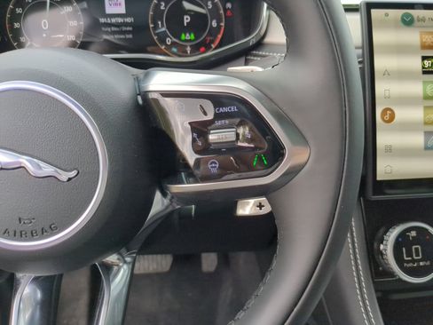 New 2026 Jaguar F-PACE R-Dynamic S image 27