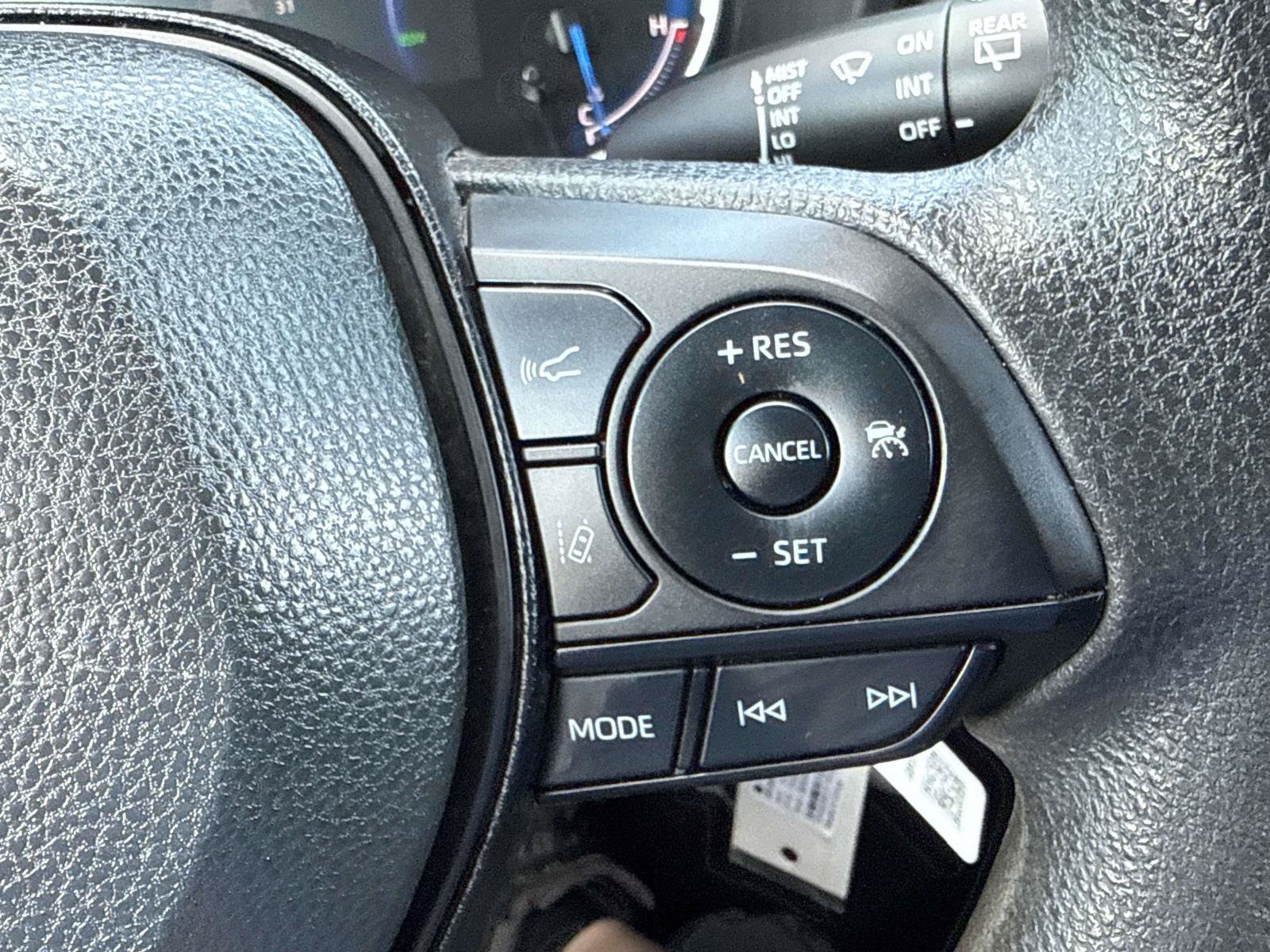 Used 2024 Toyota RAV4 LE AWD/4WD image 25