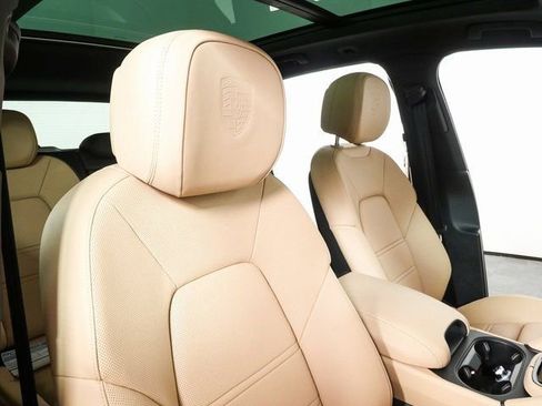 New 2026 Porsche Cayenne AWD/4WD image 24