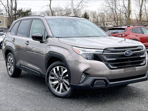 Certified 2025 Subaru Forester Touring image 2