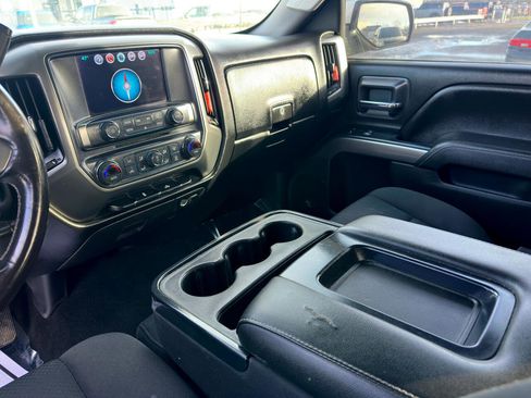 Used 2018 Chevrolet Silverado 1500 LT w/ LT Eassist Package image 22