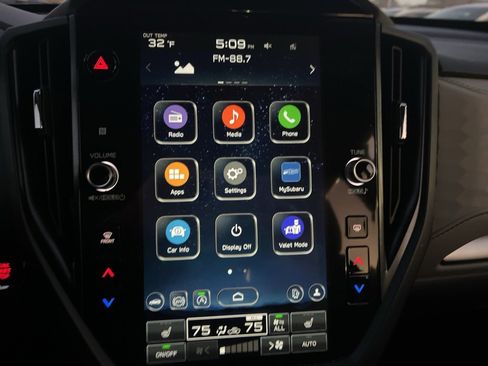 Used 2025 Subaru Forester Premium image 17