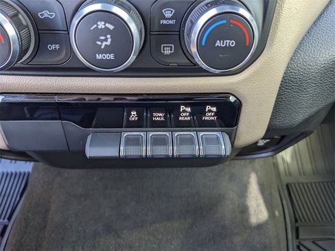 Used 2022 RAM 1500 Laramie image 27