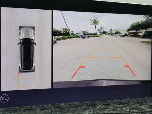 Certified 2025 Cadillac Escalade IQ Sport 1 AWD/4WD image 16