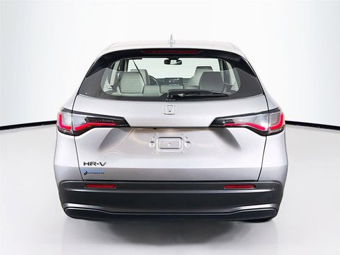 Used 2024 Honda HR-V LX image 6