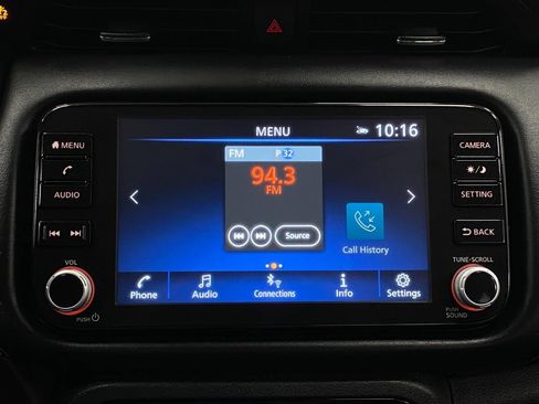 Used 2024 Nissan Kicks SR w/ SR Premium Package FWD image 21