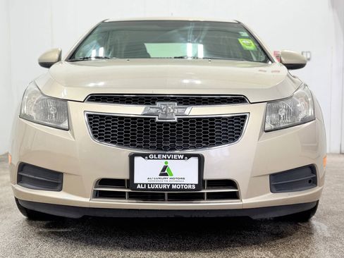 Used 2011 Chevrolet Cruze LT FWD image 2