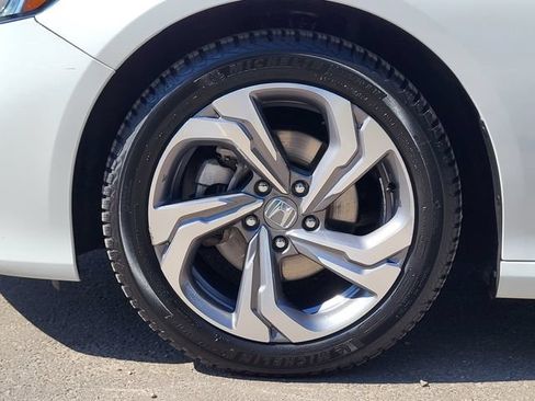 Used 2018 Honda Accord EX-L image 10