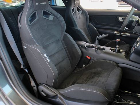 Used 2017 Ford Mustang Shelby GT350 w/ Electronics Package image 22