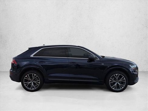 Used 2022 Audi Q8 Premium Plus w/ Premium Plus Package AWD/4WD image 4