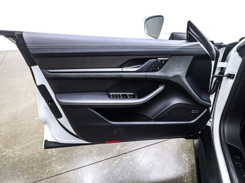 Used 2024 Porsche Taycan GTS image 20