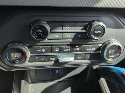 Used 2023 Ford Bronco Black Diamond AWD/4WD image 7