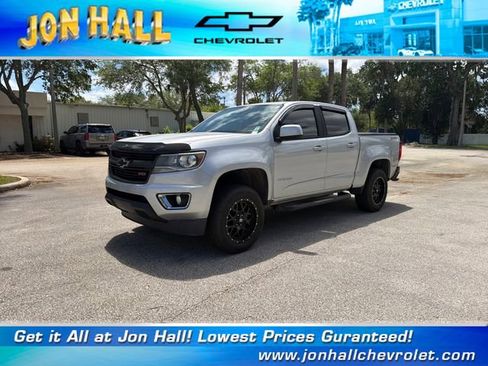 Used 2017 Chevrolet Colorado Z71 image 2