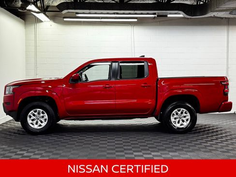Certified 2024 Nissan Frontier SV image 5