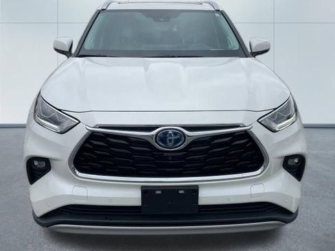 Used 2021 Toyota Highlander Platinum AWD/4WD image 11