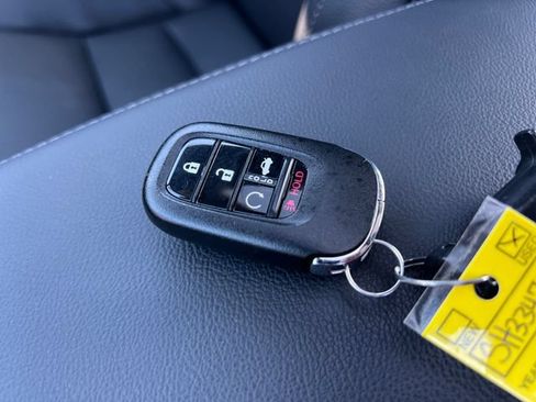 Used 2025 Honda Civic Sport image 29