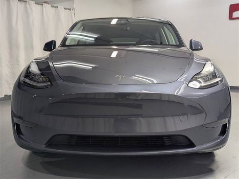 Used 2023 Tesla Model Y Long Range image 24